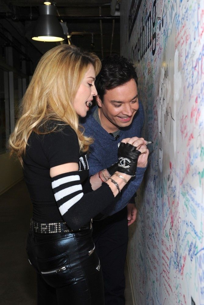 Madonna em chat com Jimmy Fallon no Facebook