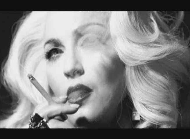 Madonna - Girl Gone Wild Video Capturas