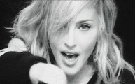 Madonna - Girl Gone Wild Vídeo Clipe