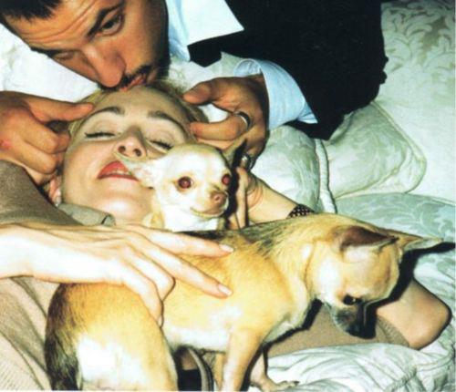 Madonna, Guy Oseary e Chiquita