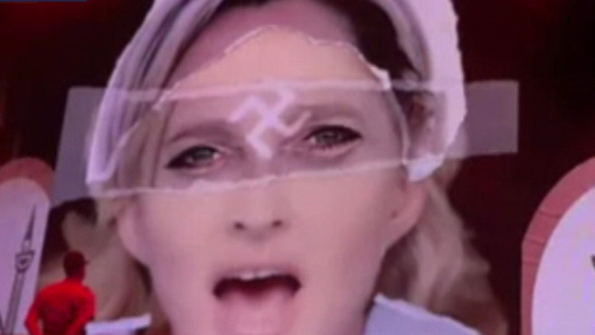 Madonna MDNA World Tour - Marine Le Pen - França - Vídeo Interlude "Nobody Knows Me"