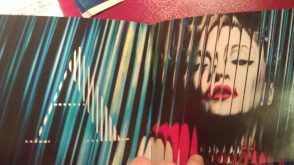 Madonna - MDNA encarte